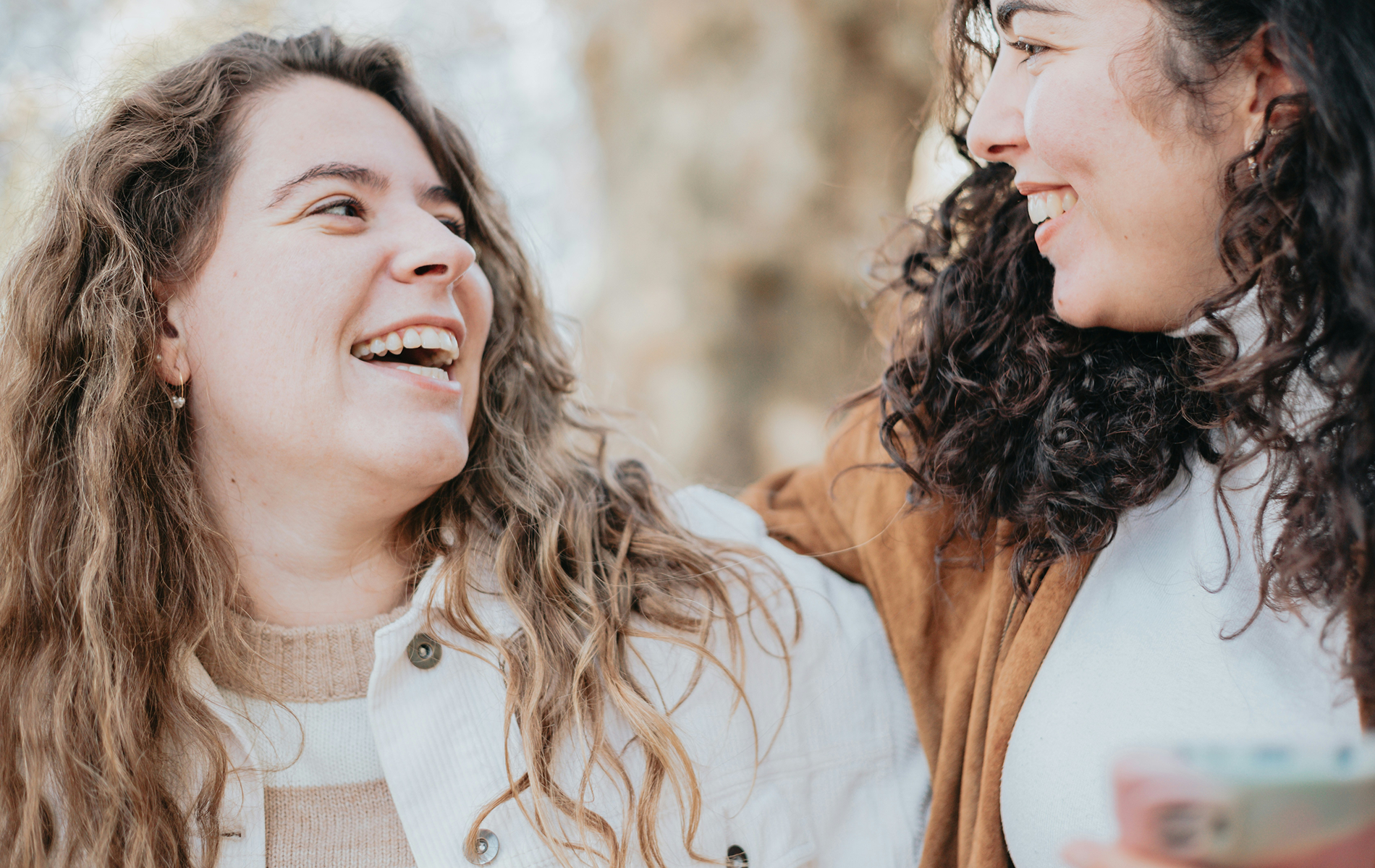 Comment favorisez-vous l'échange et le soutien entre les patients ?